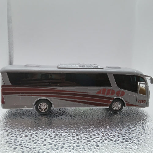 Autobuses ADO gris con rojo Mediano