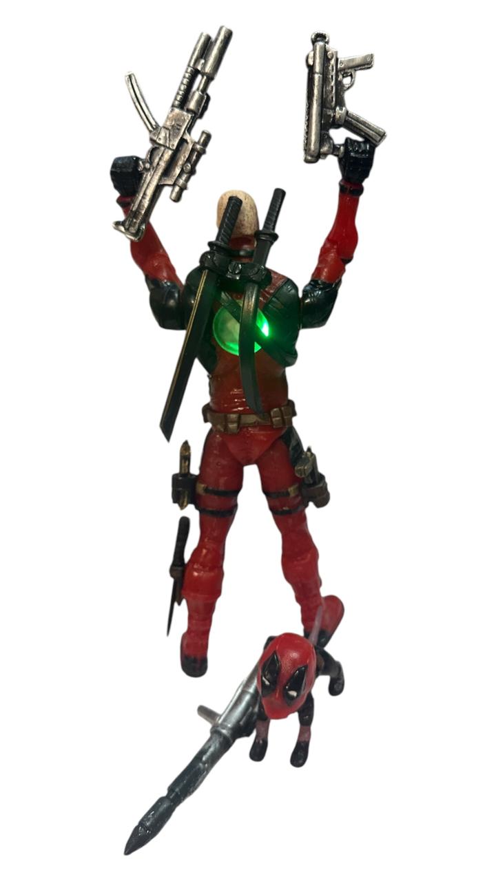 Deadpool con Dogpool artículado/ Marvel Villanos
