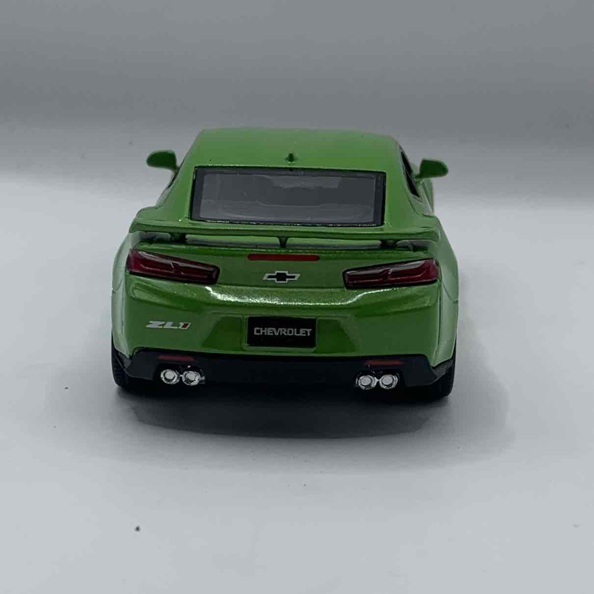 2017 Camaro Verde - Mediano