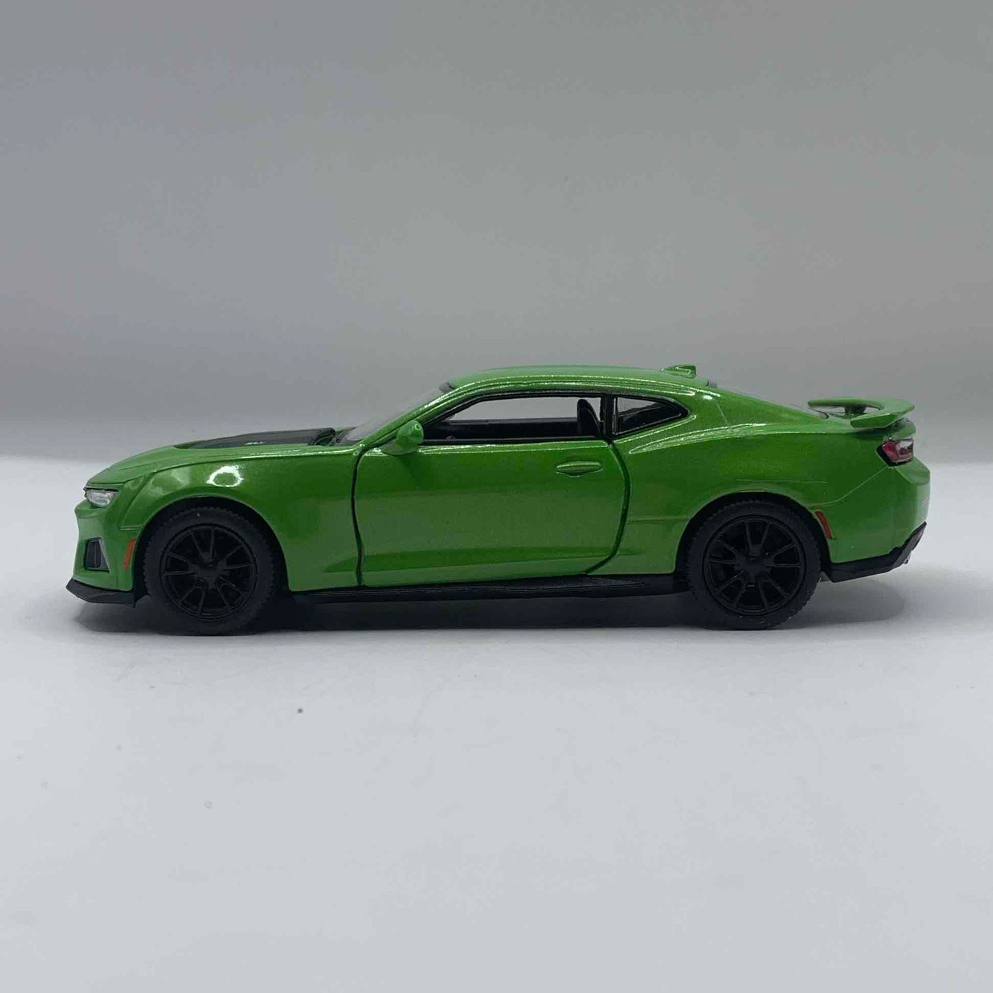 2017 Camaro Verde - Mediano