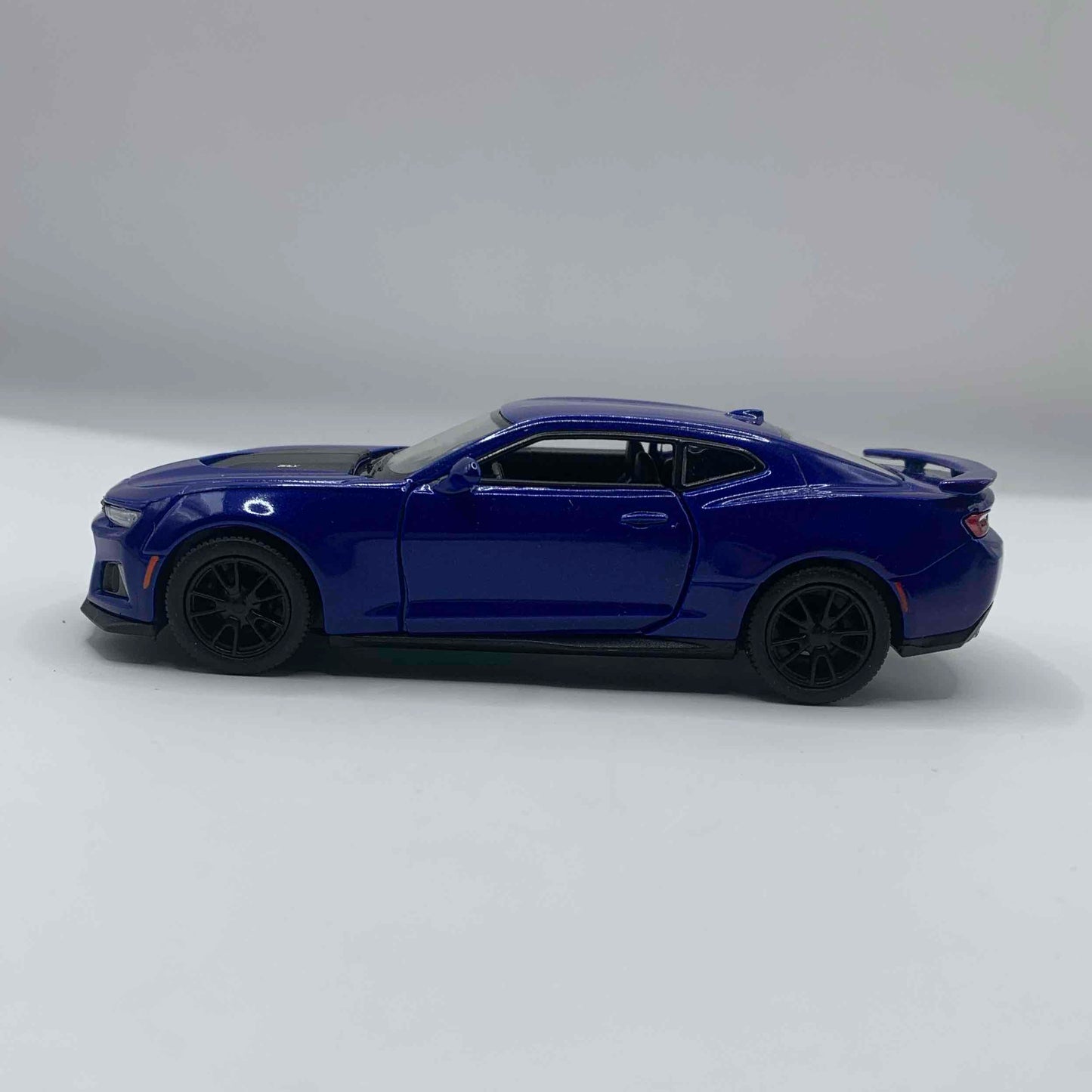 2017 Camaro Azul - Mediano