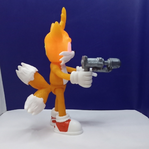 Tails con pistola grande/ Sonic
