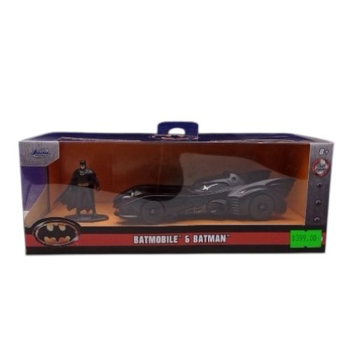 BATIMOBILE & BATMAN Chico