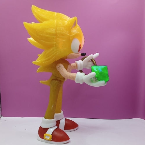 Super Sonic amarillo fino/  Sonic
