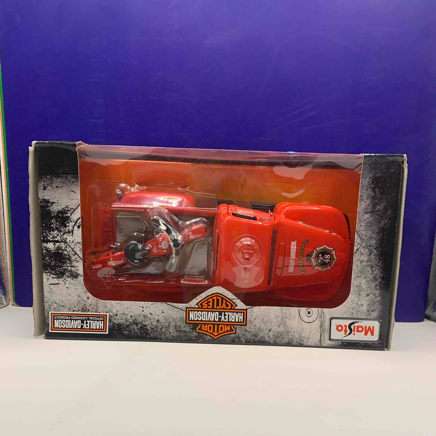 1:24 1948 FORD F-1 PICKUP & 1:24 EL KNUCKLEHEAD - Grande