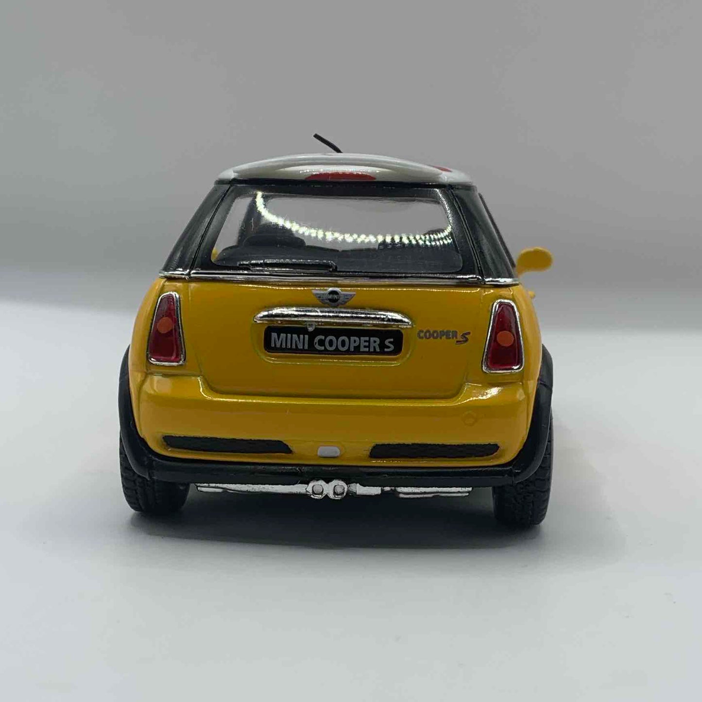 Mini Cooper Amarillo - Mediano