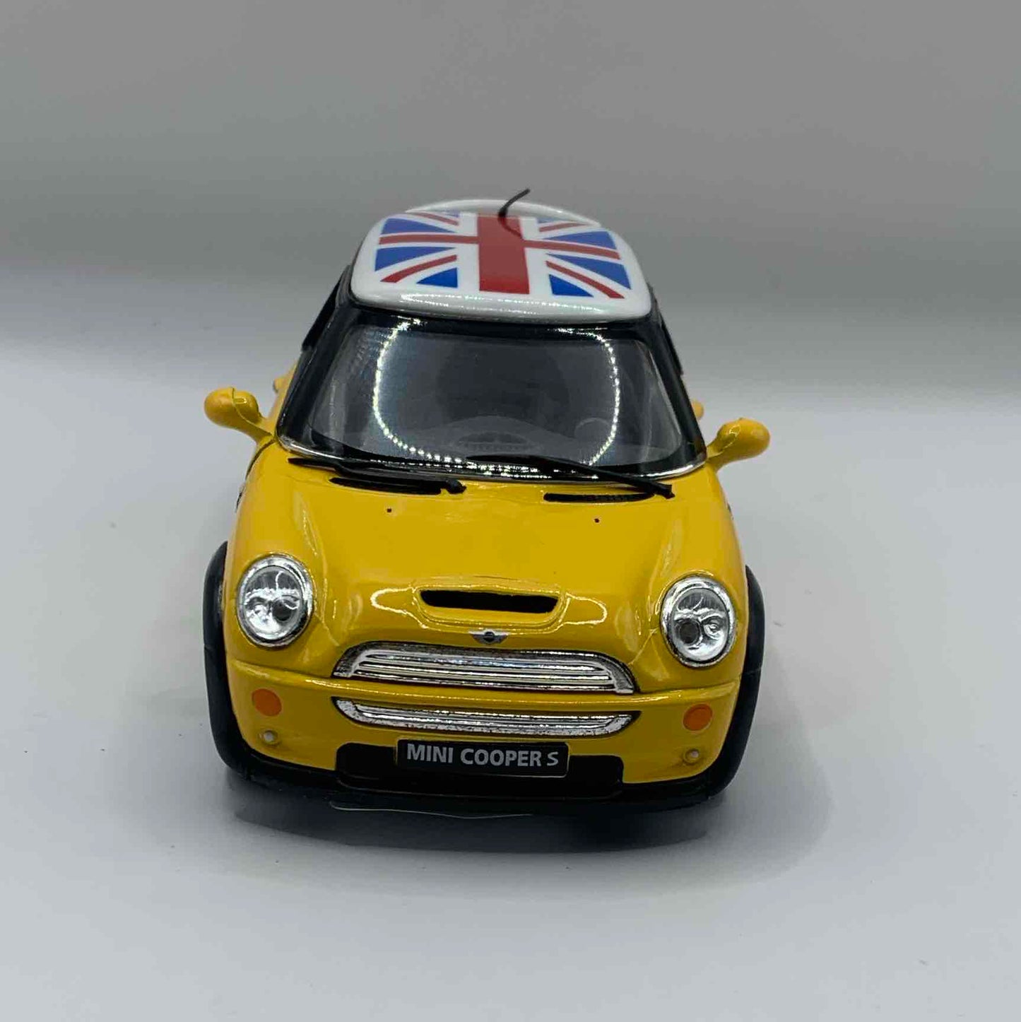 Mini Cooper Amarillo - Mediano