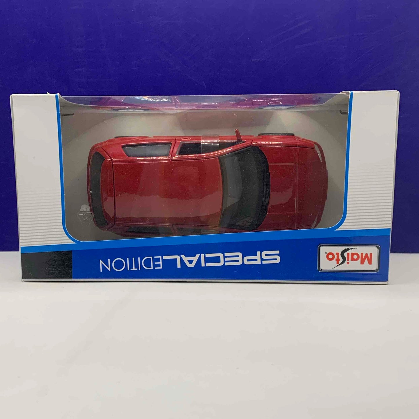 1:24 Volkswagen Golf R32