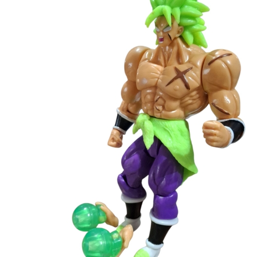 Broly con accesorios/ Dragon Ball