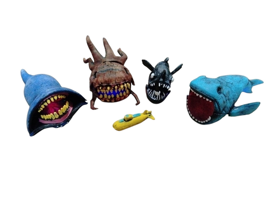 SET MOUNSTROS MARINOS
