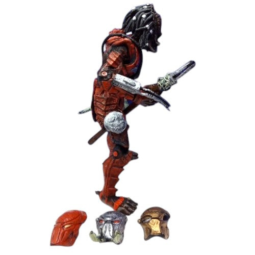 Depredador rojo con accesorios/ Alien vs Depredador
